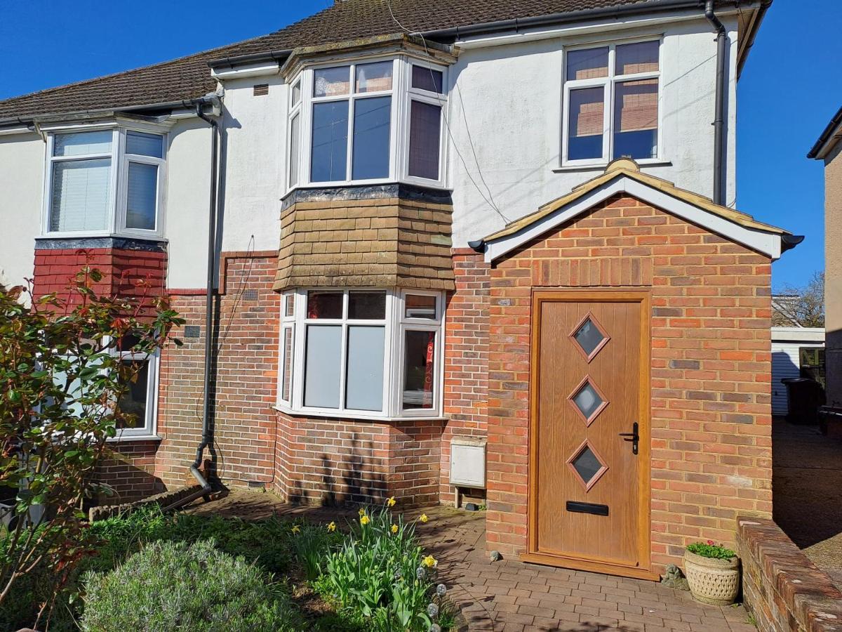 Quiet Comfortable Patcham Studio Free Parking Hallway Shared With Host Leilighet Brighton Eksteriør bilde