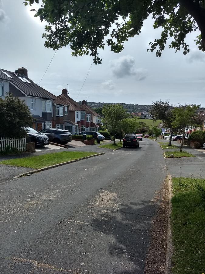 Quiet Comfortable Patcham Studio Free Parking Hallway Shared With Host Leilighet Brighton Eksteriør bilde